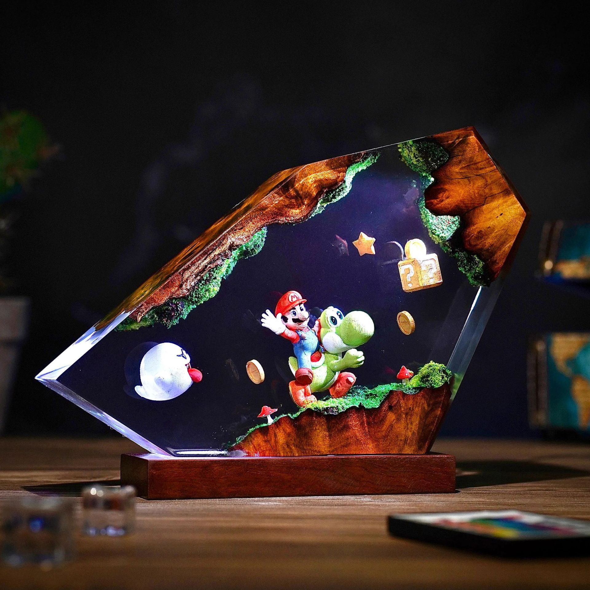 Home Decor Com - Table Resin Lamp Cartoon Anime Figure